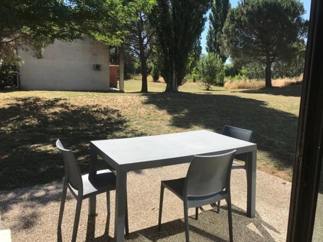 Appartement Arles, Au Calme Proche De La Camargue 6 Экстерьер фото